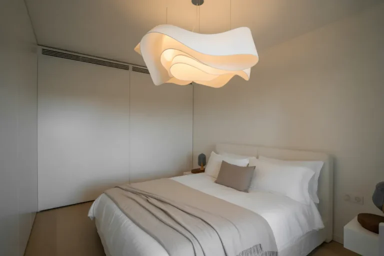 17 White Bedroom Ideas for Dreamy Bedroom Style